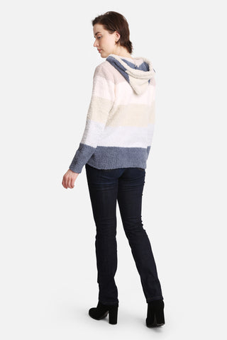 COMFYLUXE Plush Luxury Hooded Sweater W/ Pockets Zipper Closure