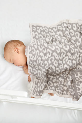 COMFYLUXE Premium Cozy Throw Blanket