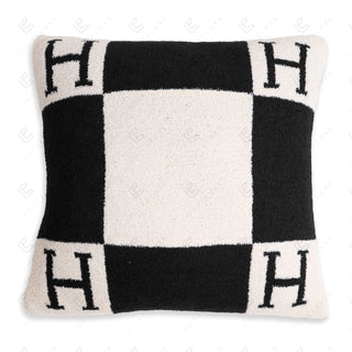 COMFYLUXE Elevated Comfort Cushion Cover