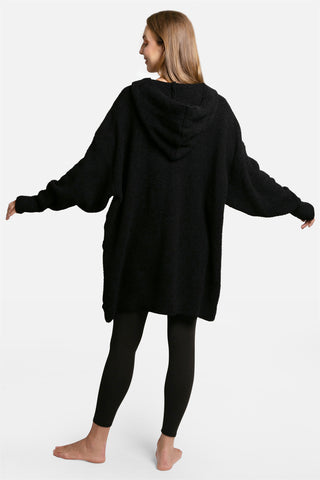 COMFYLUXE Chic Comfort Hooded Wearable Blanket W/ Front Pocket