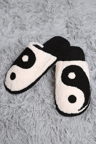 COMFYLUXE Cozy Elegance Slippers