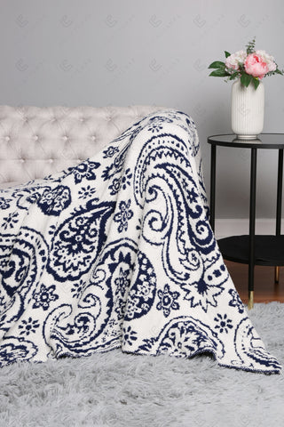 COMFYLUXE Plush Luxury Throw Blanket