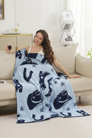 COMFYLUXE Chic Comfort Throw Blanket