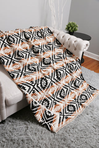 COMFYLUXE Elevated Comfort Throw Blanket