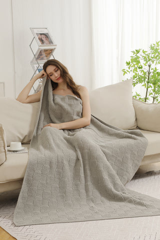 COMFYLUXE Relaxing Luxe Throw Blanket