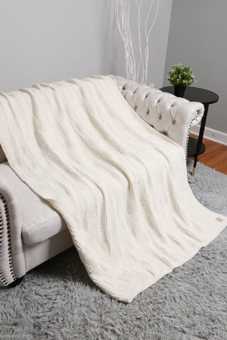 COMFYLUXE Chic Comfort Throw Blanket