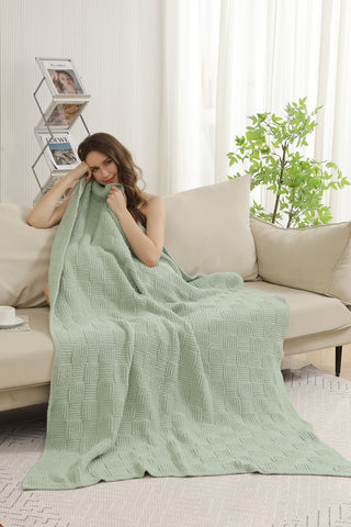 COMFYLUXE Cozy Elegance Throw Blanket