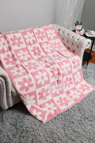Daisy & Checkered Pattern Luxury Soft Throw Blanket