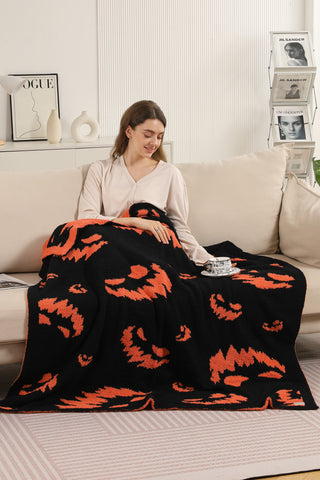 Halloween Pattern Luxury Soft Throw Blanket