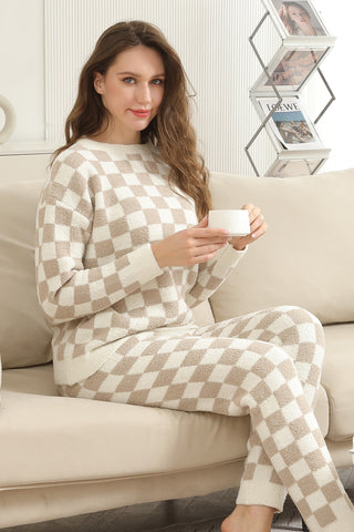COMFYLUXE Chic Comfort Crew Neck Sweater