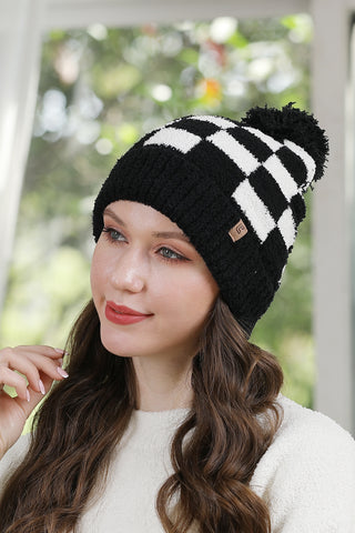 COMFYLUXE Relaxing Luxe Beanie W/ Pom-Pom Ribbed Trim