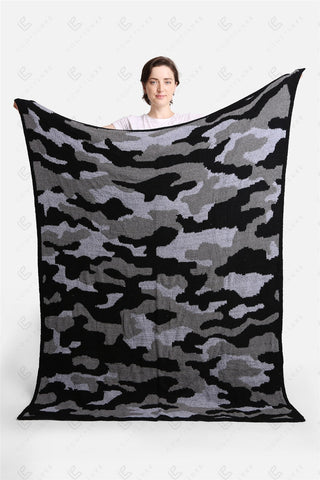 COMFYLUXE Premium Cozy Throw Blanket