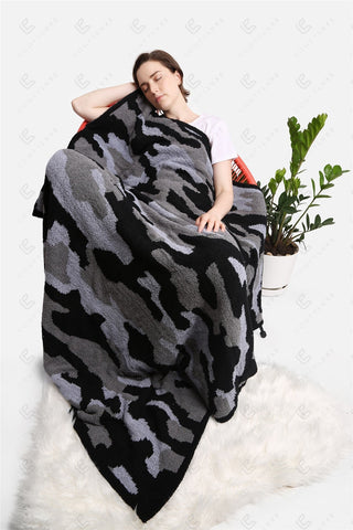 COMFYLUXE Refined Comfort Throw Blanket