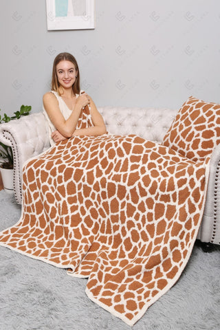 COMFYLUXE Premium Cozy Throw Blanket