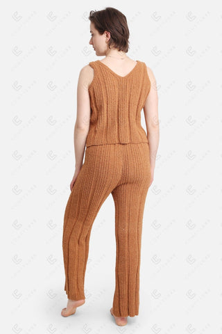 COMFYLUXE Plush Luxury Ribbed V-Neck Tank Top