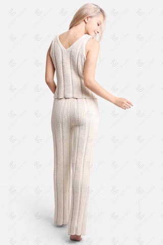 COMFYLUXE Premium Cozy Ribbed V-Neck Tank Top