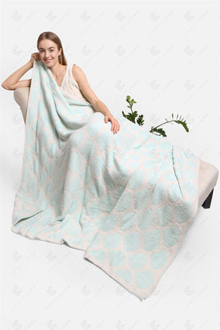 COMFYLUXE Warm Luxury Throw Blanket