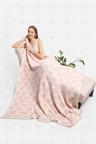 COMFYLUXE Cozy Elegance Throw Blanket
