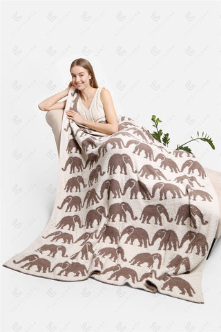 COMFYLUXE Elevated Comfort Throw Blanket