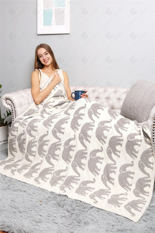 COMFYLUXE Plush Luxury Throw Blanket
