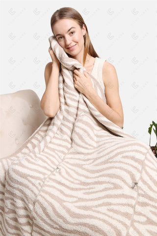 COMFYLUXE Premium Cozy 2 In 1 Throw Blanket Pillow
