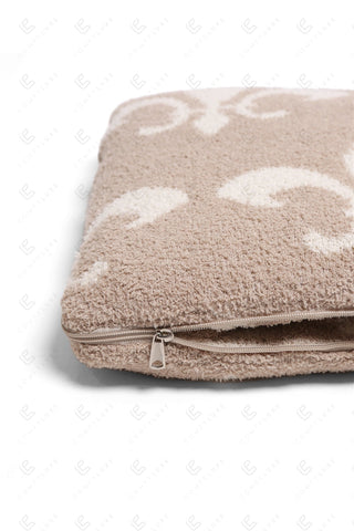 COMFYLUXE Cozy Elegance 2 In 1 Throw Blanket Pillow
