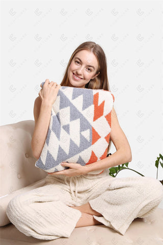 COMFYLUXE Plush Luxury 2 In 1 Throw Blanket Pillow