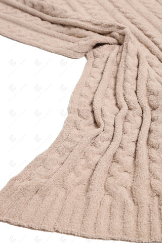 COMFYLUXE Premium Cozy Throw Blanket