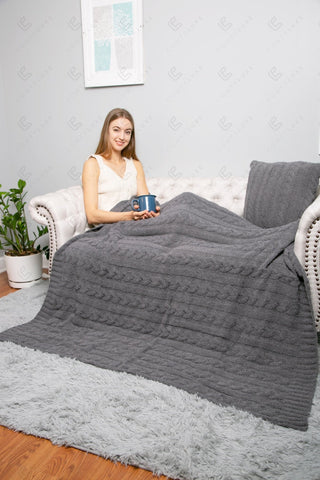 COMFYLUXE Refined Comfort Throw Blanket