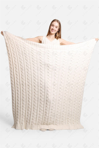 COMFYLUXE Elevated Comfort Throw Blanket