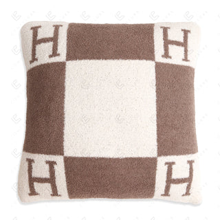 COMFYLUXE Relaxing Luxe Cushion Cover