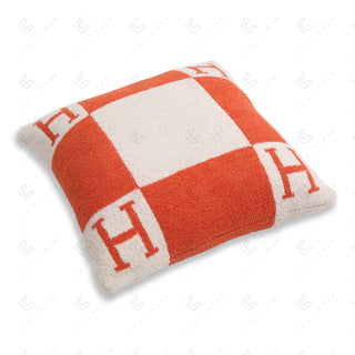 COMFYLUXE Elevated Comfort Cushion Cover