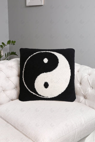 COMFYLUXE Chic Comfort Cushion Cover