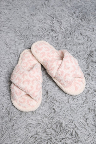 COMFYLUXE Plush Luxury Criss-Cross Slippers