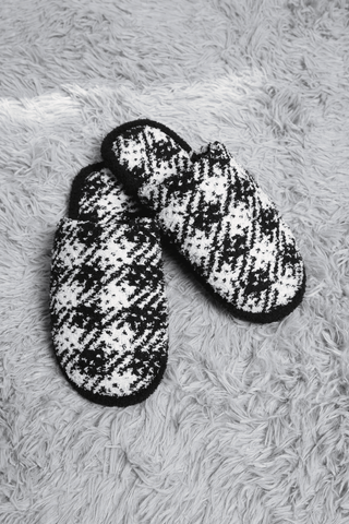 COMFYLUXE Chic Comfort Slippers