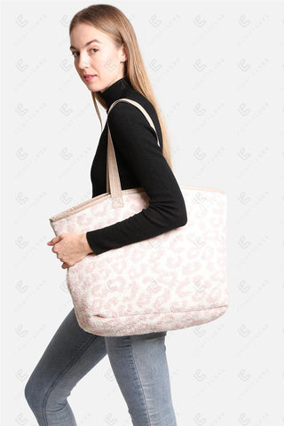 COMFYLUXE Relaxing Luxe Tote Bag