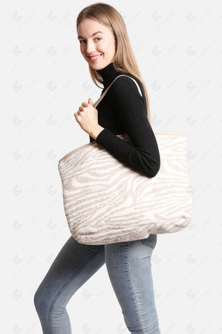 COMFYLUXE Soft Luxury Tote Bag