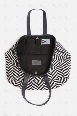 COMFYLUXE Relaxing Luxe Tote Bag