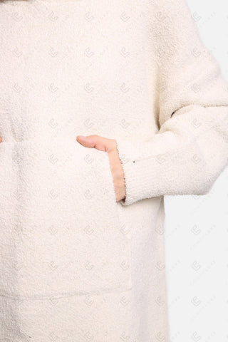 COMFYLUXE Relaxing Luxe Hooded Wearable Blanket W/ Front Pocket
