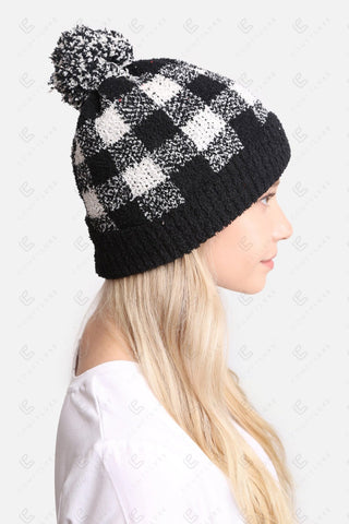 COMFYLUXE Cozy Elegance Beanie W/ Pom-Pom Ribbed Trim