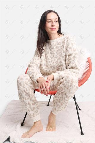 COMFYLUXE Warm Luxury Lounge Sweater