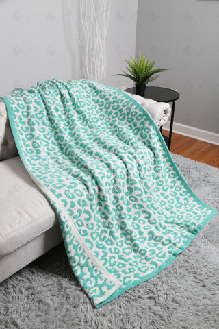 COMFYLUXE Relaxing Luxe Throw Blanket