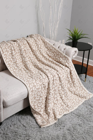 COMFYLUXE Refined Comfort Throw Blanket