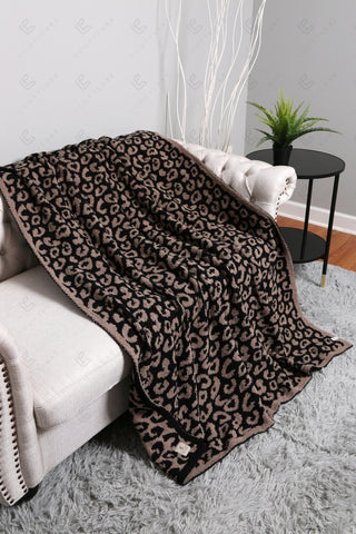 COMFYLUXE Chic Comfort Throw Blanket