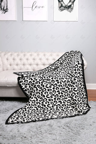 COMFYLUXE Refined Comfort Throw Blanket