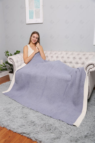 COMFYLUXE Relaxing Luxe Throw Blanket W/ Colored Edges