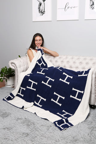 Initial "H" Pattern Luxury Soft Throw Blanket