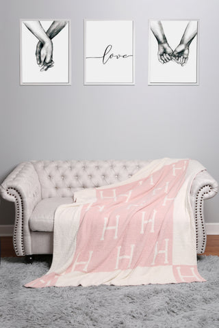 Initial "H" Pattern Luxury Soft Throw Blanket