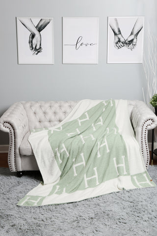 Initial "H" Pattern Luxury Soft Throw Blanket