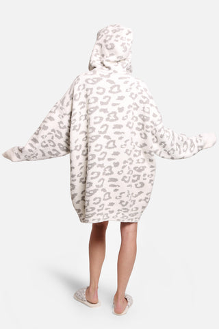 Leopard Pattern Luxury Soft Hooded Wearable Blanket W/ Front Pocket